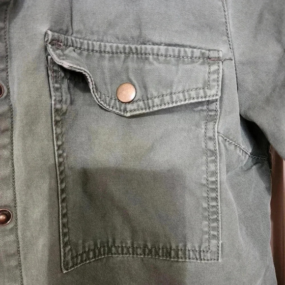 Forever 21 Army Green Denim Shirt Jacket | Women’s Small Utility Shacket - Picture 3 of 6